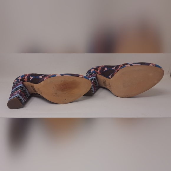 J. Crew Blakely Printed  Pumps Chunky Block Heels Italy Geometric Tribal 8.5 US - Picture 13 of 16
